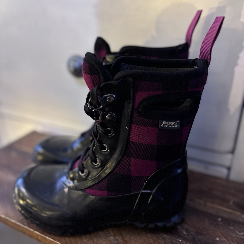 Bogs Sidney Youth‎ 10 Red Black Plaid Lace Up Waterproof Neoprene Rain Boots